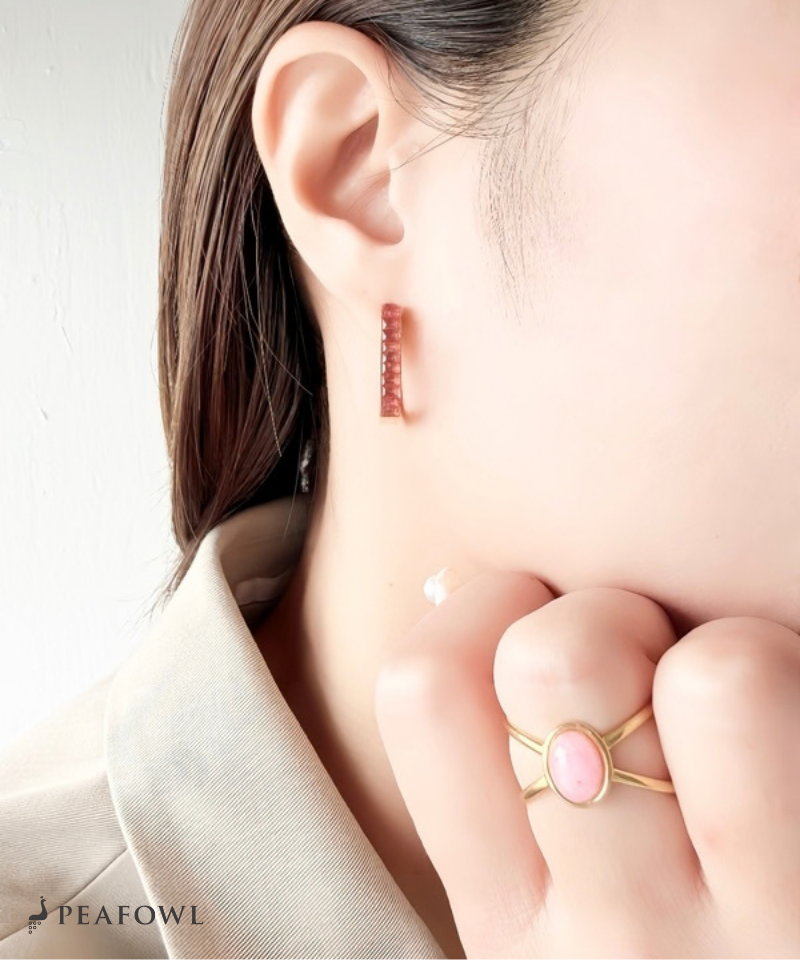 Rectangle Stone Line Pierce