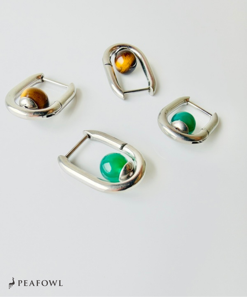 Stone Oval Frame Pierce