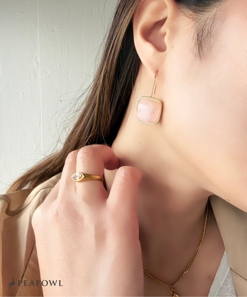 Marble Square Hook Pierce