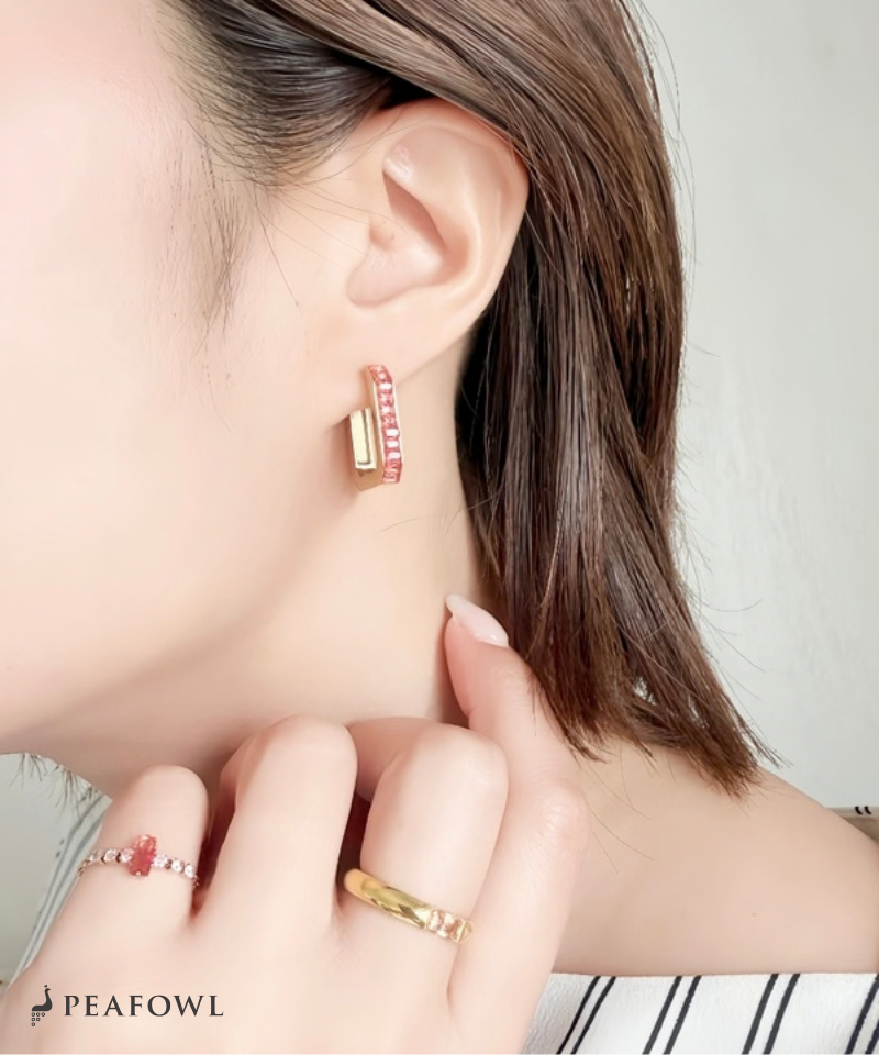 Rectangle Stone Line Pierce