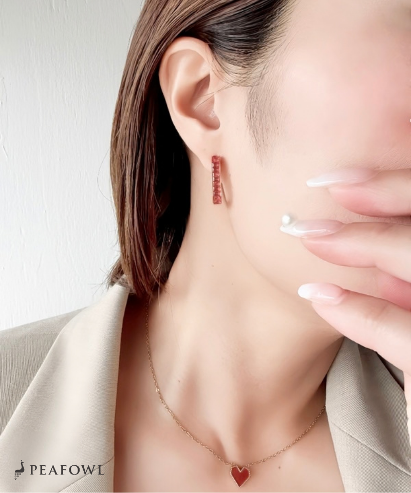 Rectangle Stone Line Pierce