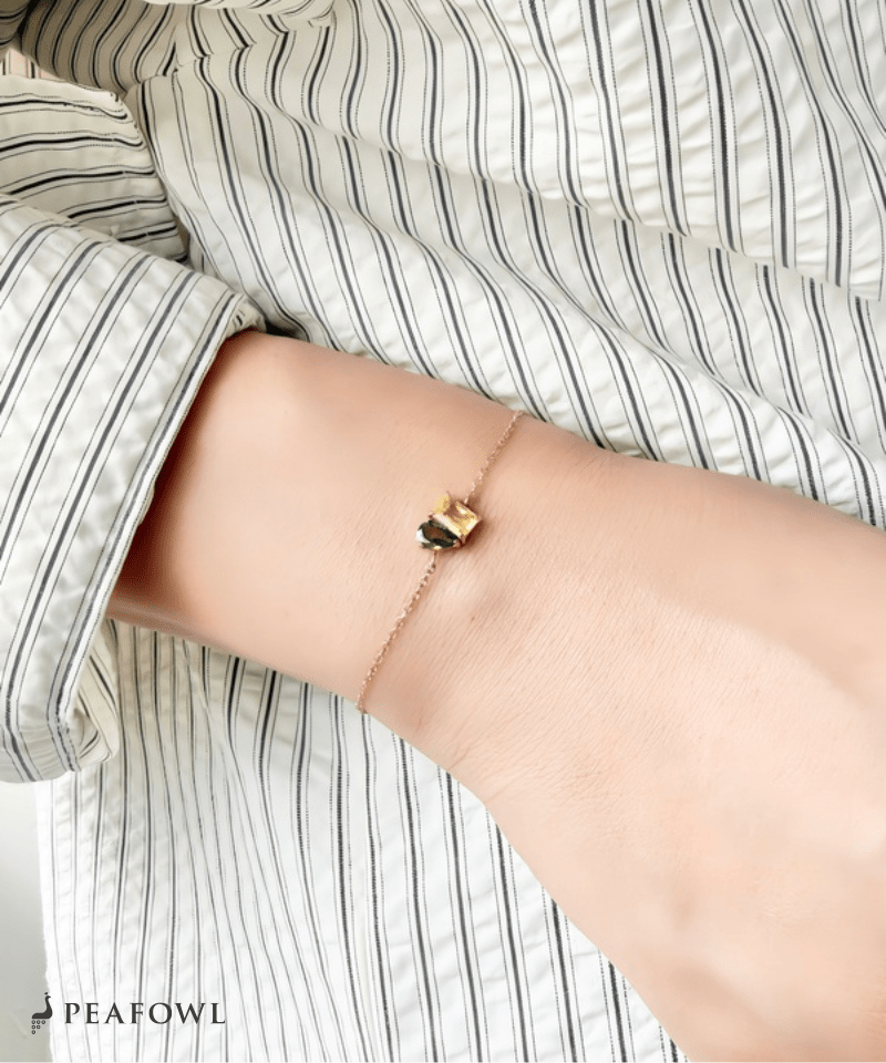 Asymmetry Bijou Chain Bracelet - peafowl