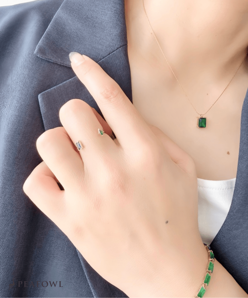 Asymmetry Stone Ring - peafowl