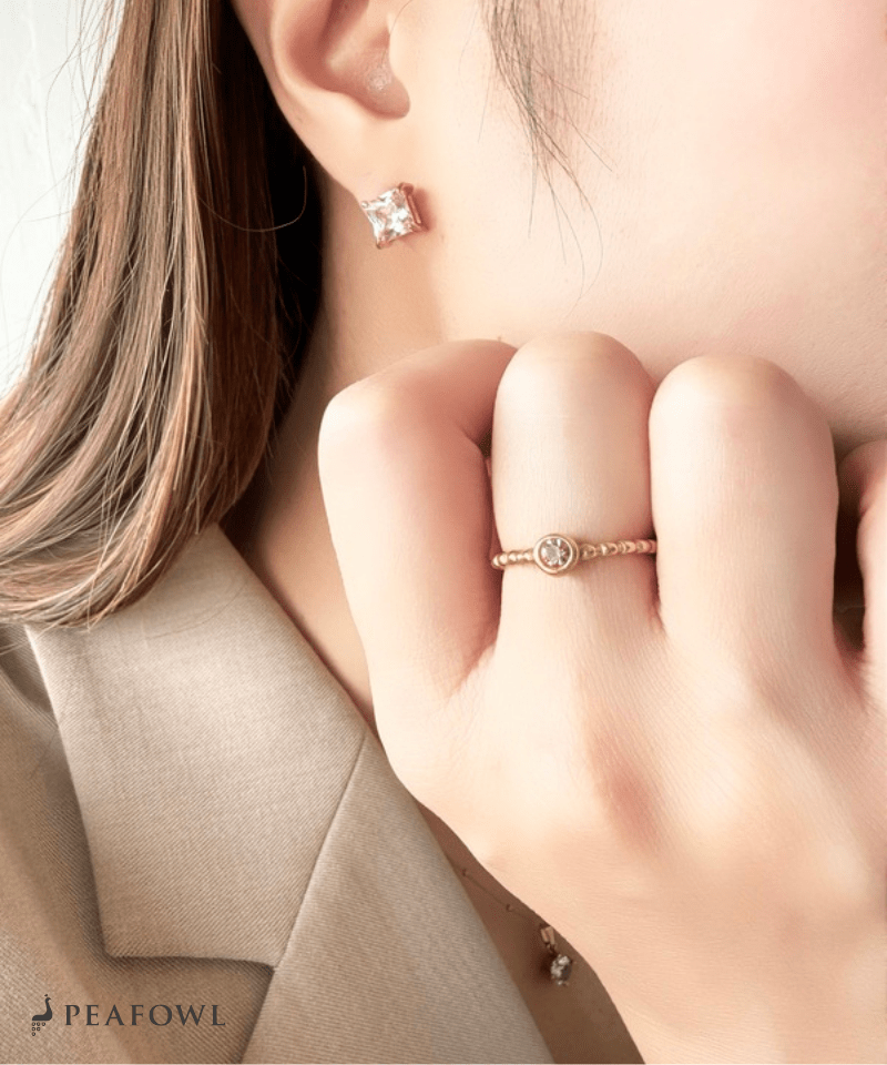 Bijou Ball Ring - peafowl