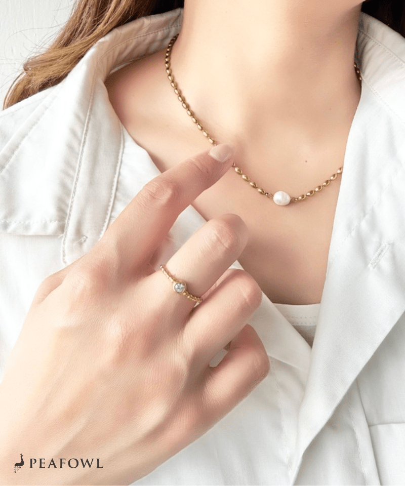 Bijou Ball Ring - peafowl