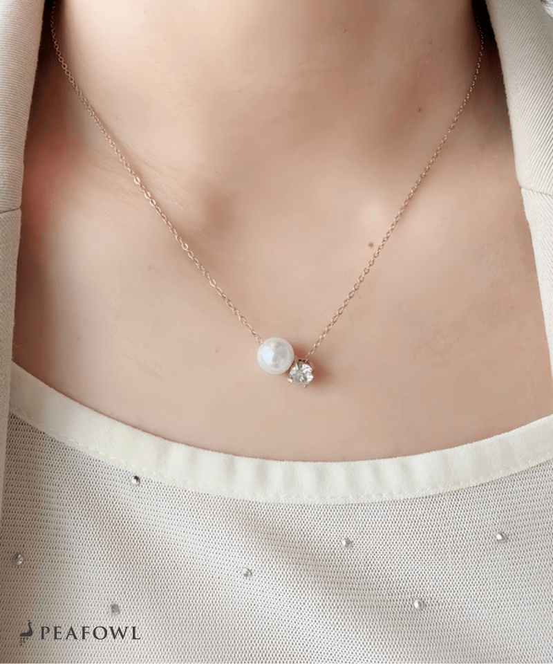 Bijou Pearl Link Necklace - peafowl