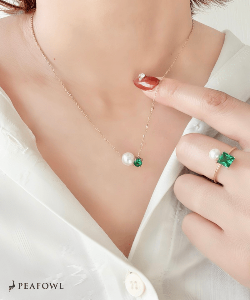 Bijou Pearl Link Necklace - peafowl