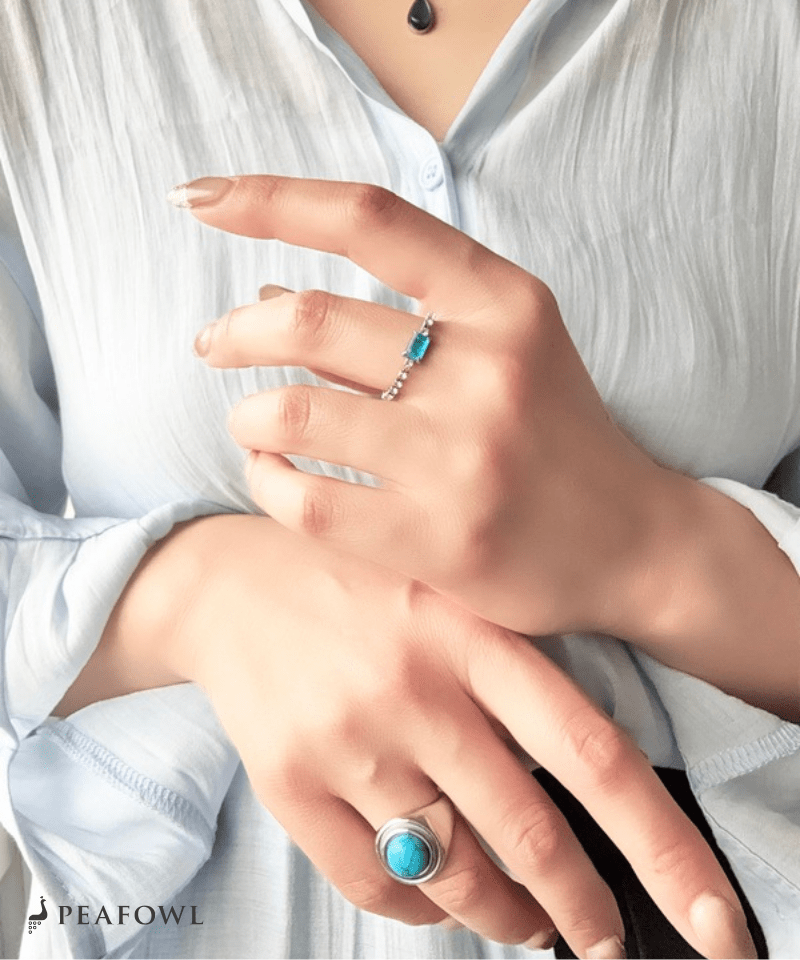 Blue Stone Zircon Line Slider Ring - peafowl