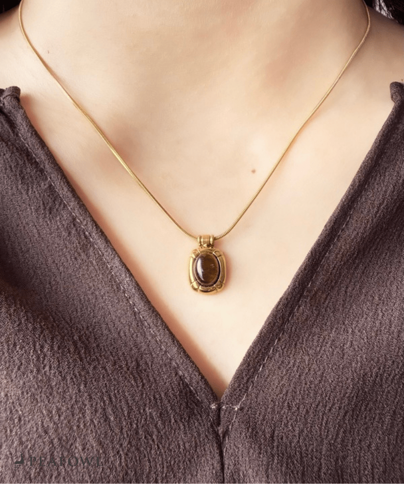 Circle Snake Chain Necklace - peafowl