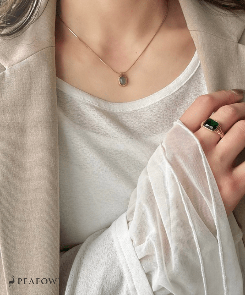 Circle Snake Chain Necklace - peafowl