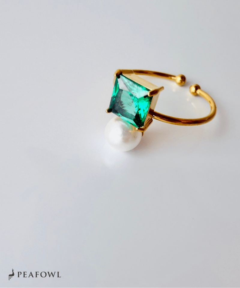 Deep Green Pearl Ring - peafowl