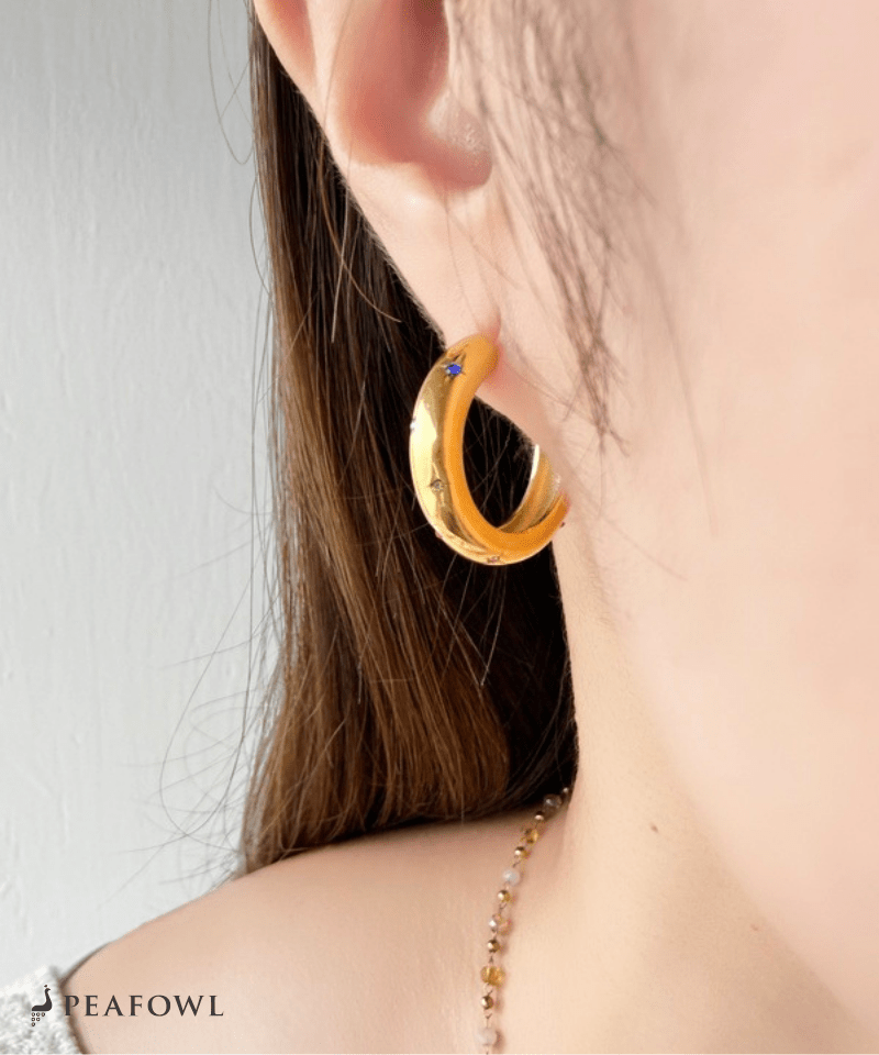 Dot Stone Hoop Pierce - peafowl