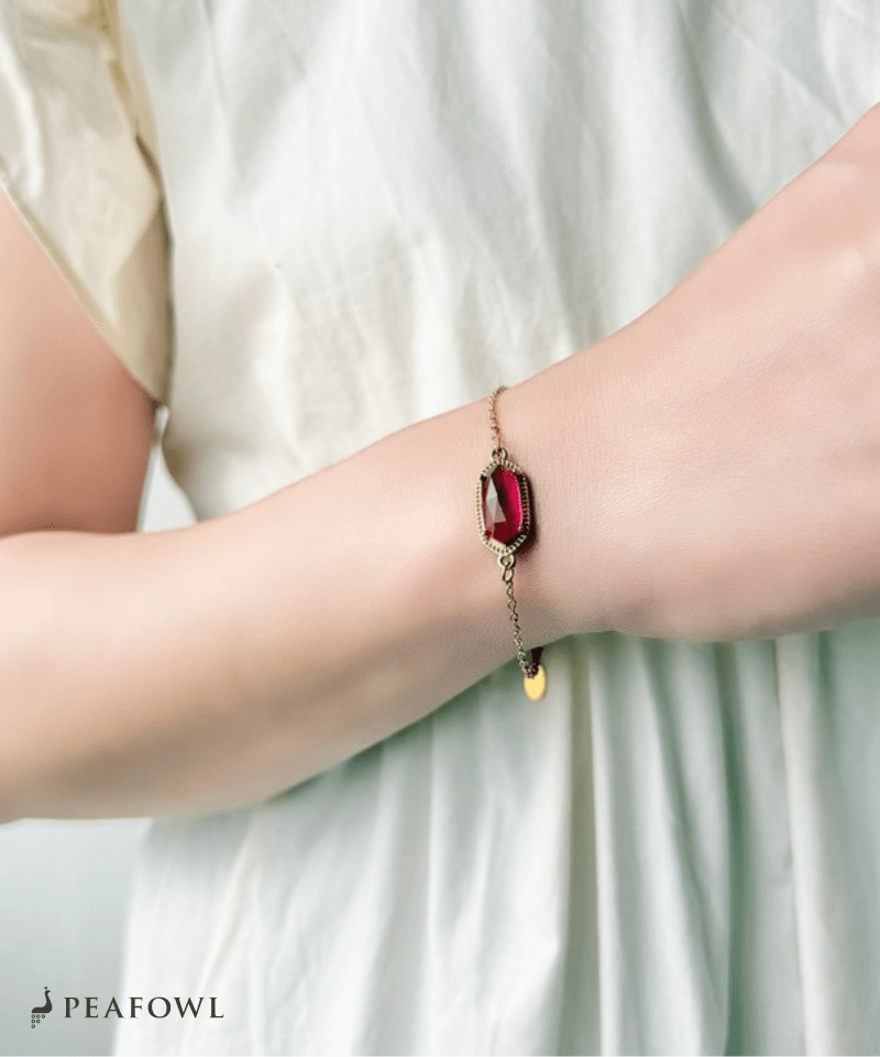Elegant Claw Crystal Bracelet - peafowl
