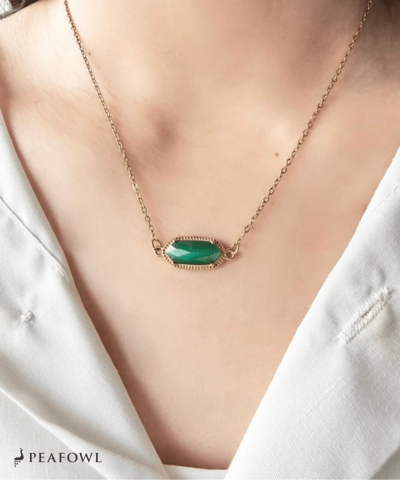 Elegant Claw Crystal Necklace - peafowl