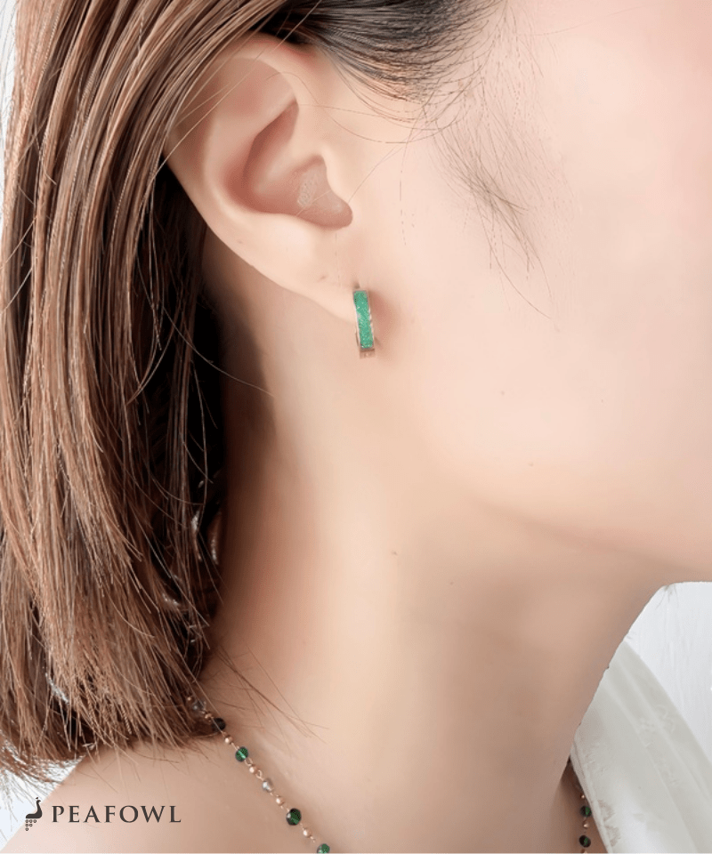 Glitter Line Hoop Pierce - peafowl
