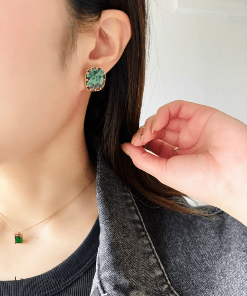 Marble Green Pierce - peafowl