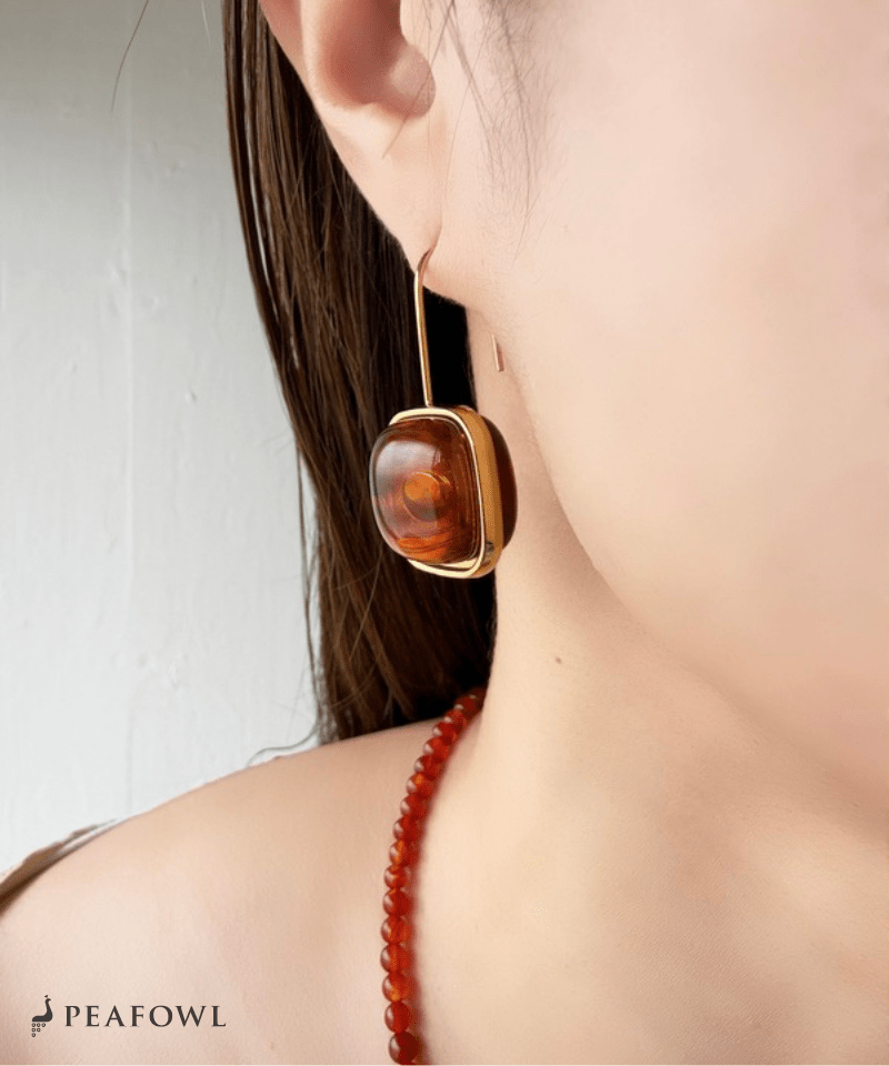 Marble Square Hook Pierce - peafowl