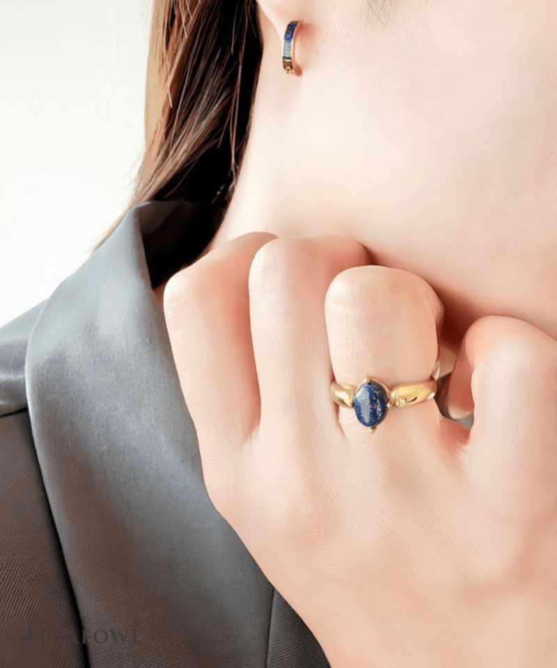 Modern Stone Ring - peafowl