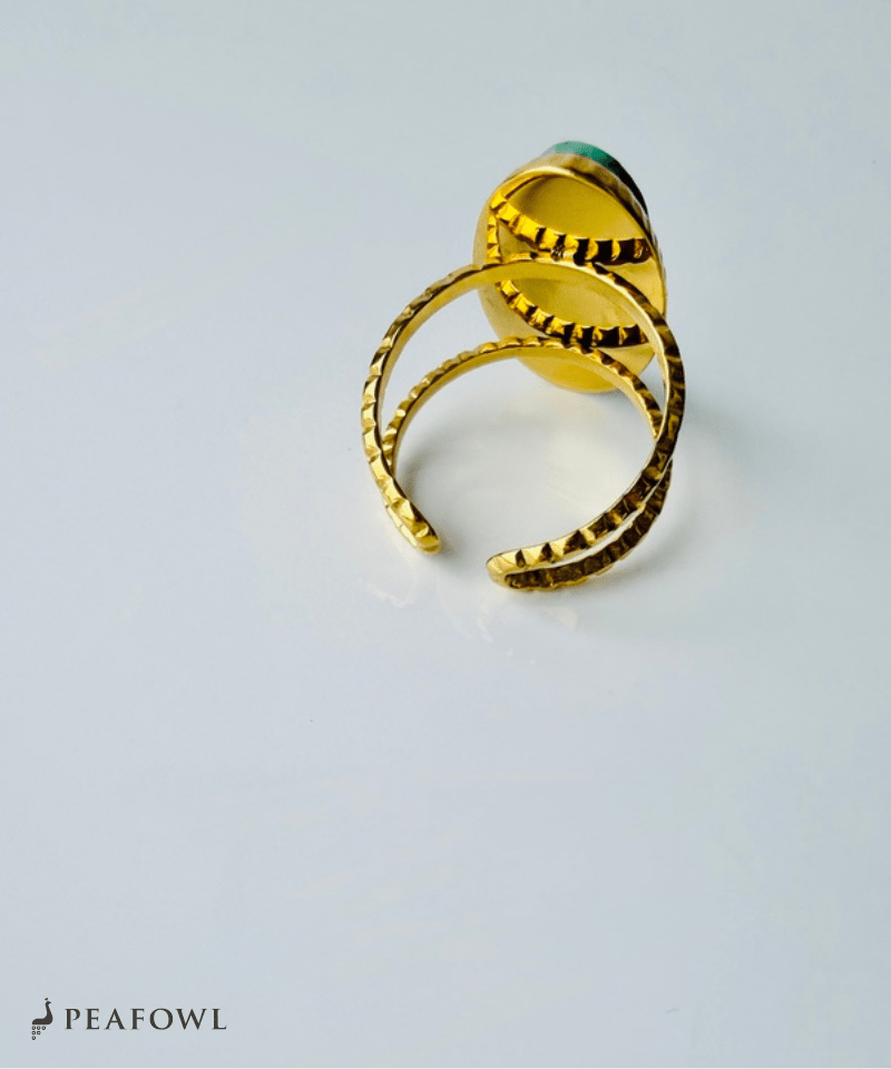 Moss Oval Ring - peafowl