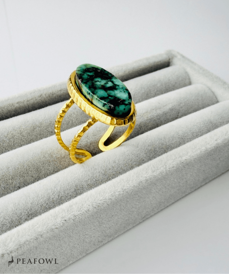 Moss Oval Ring - peafowl
