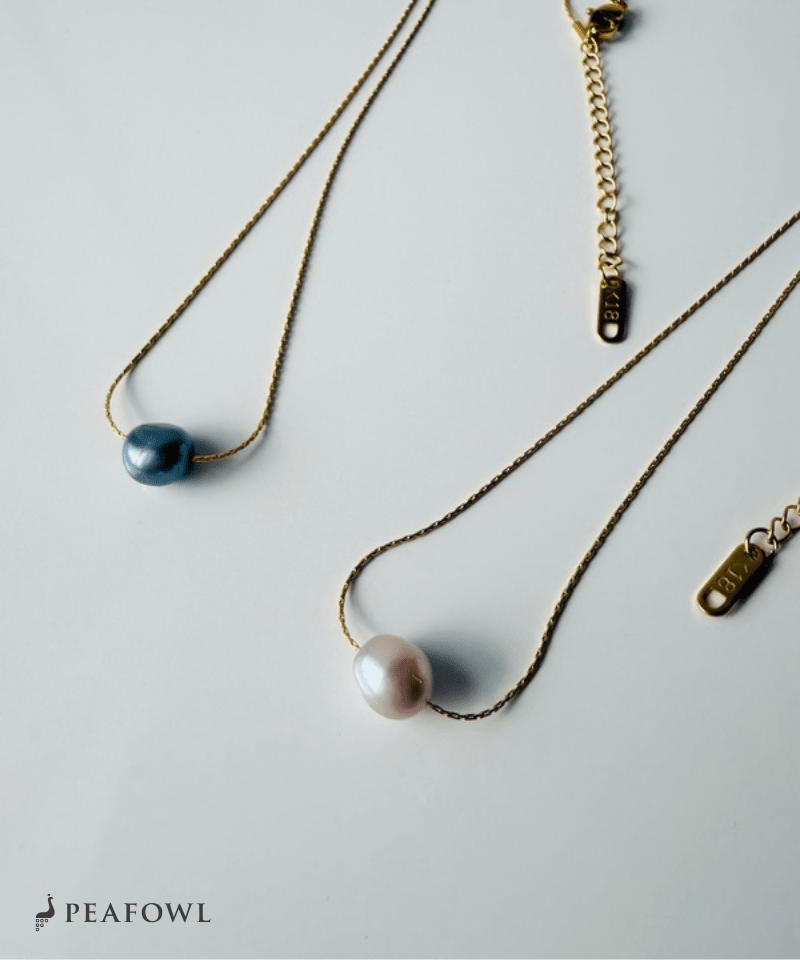 Nuance Pearl Necklace - peafowl