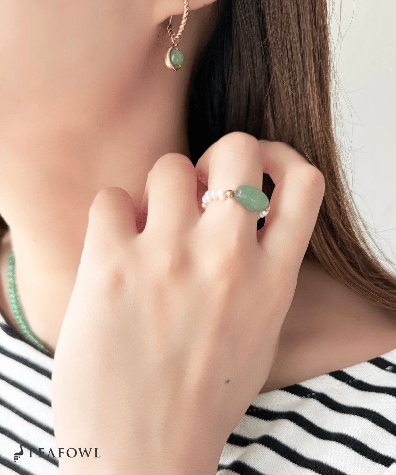 Oval Stone Pearl Ring - peafowl