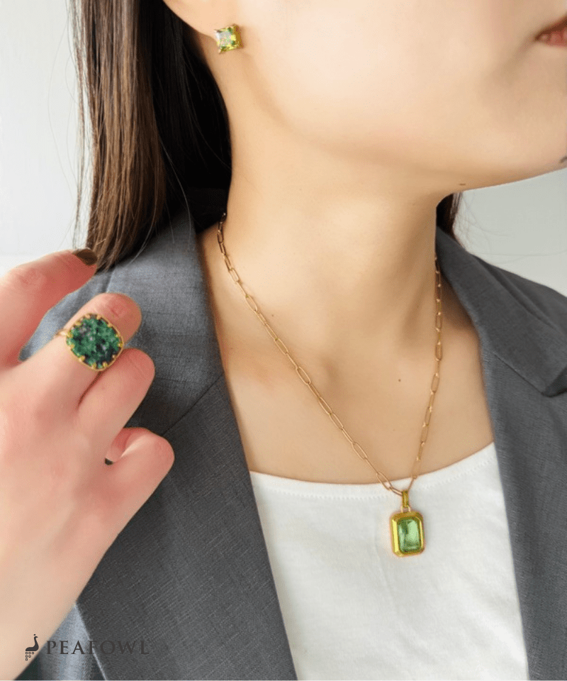 Rectangle Green Chain Necklace - peafowl