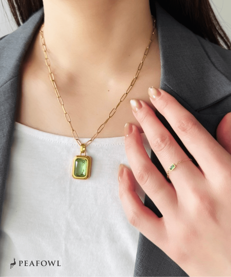 Rectangle Green Chain Necklace - peafowl
