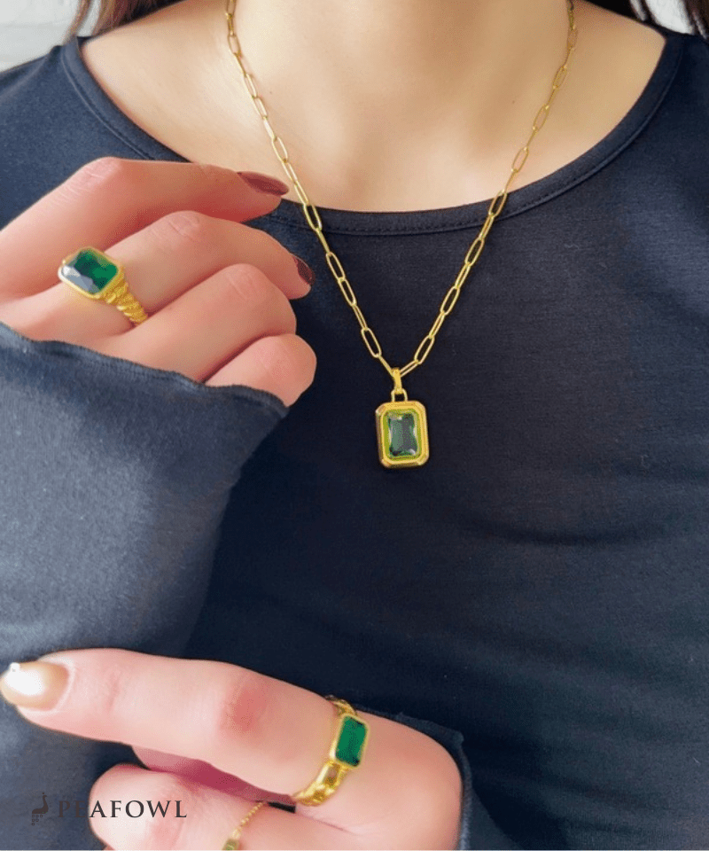 Rectangle Green Chain Necklace - peafowl