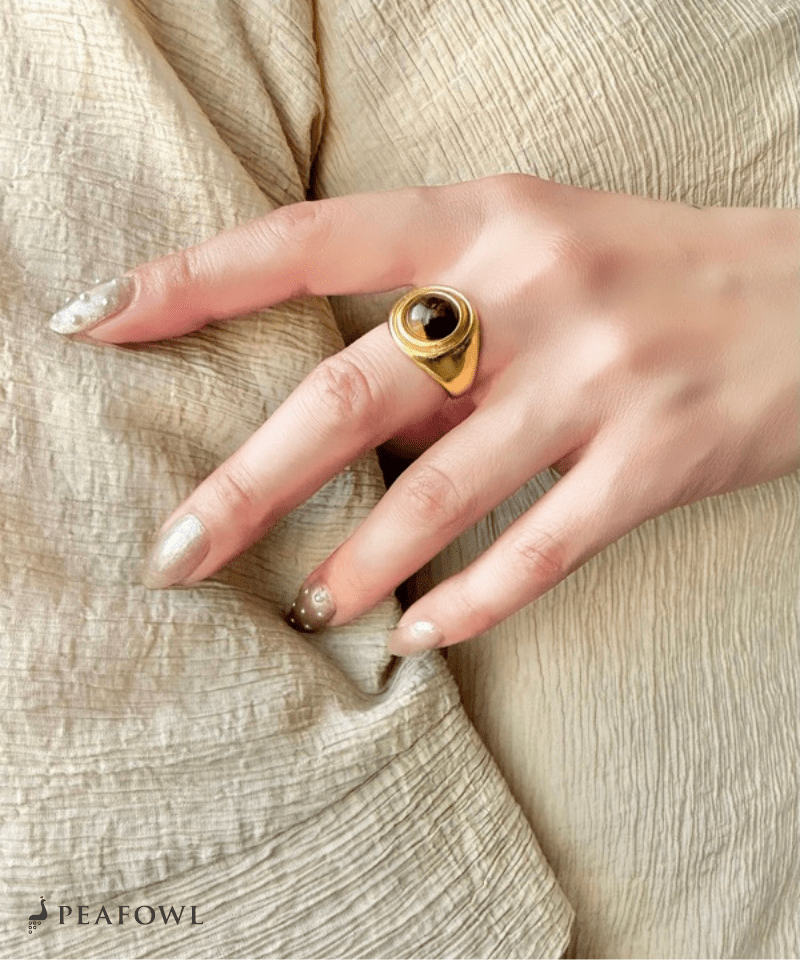 Retro Volume Stone Ring - peafowl