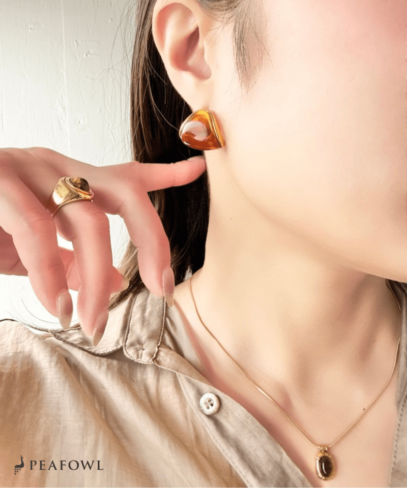 Soft Nuance Stone Pierce - peafowl