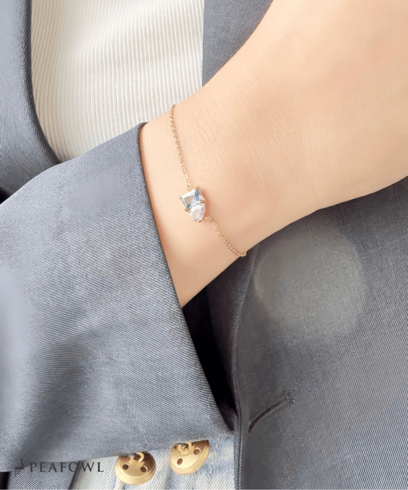 Asymmetry Bijou Chain Bracelet - peafowl