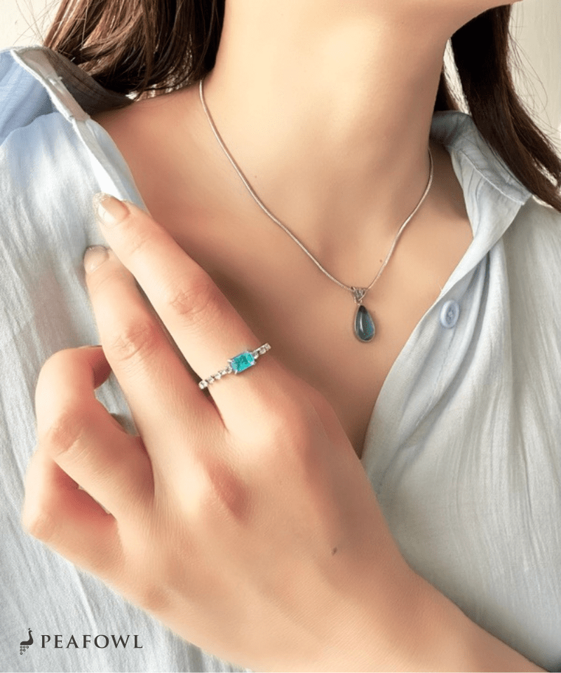 Blue Stone Zircon Line Slider Ring - peafowl