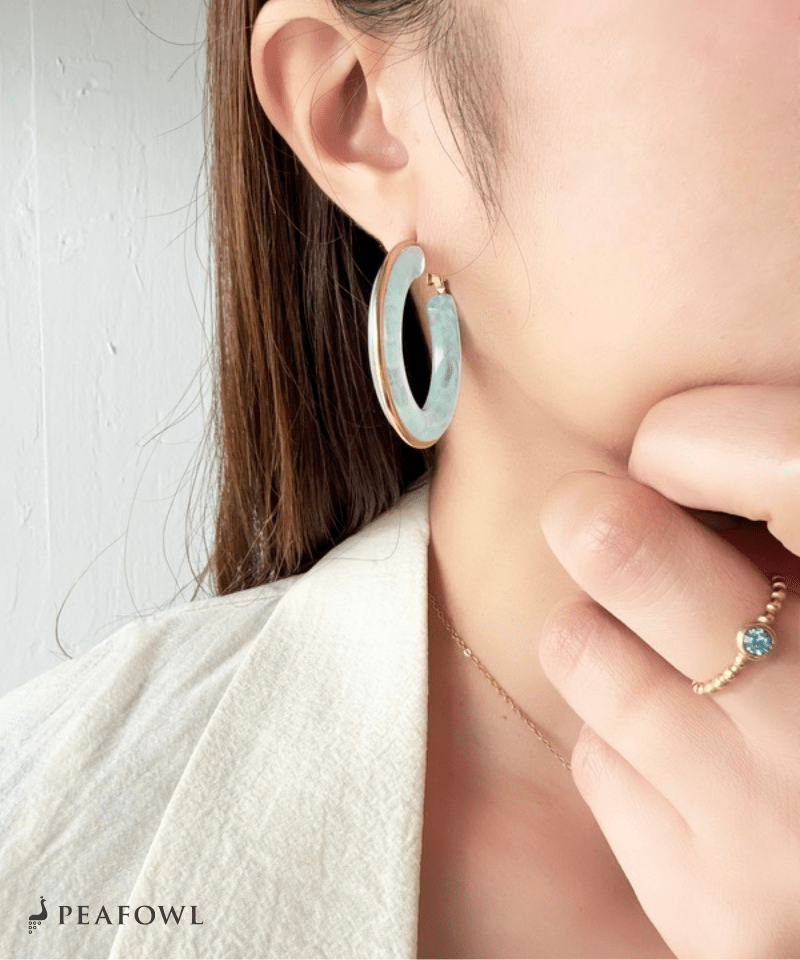 Clear Color Hoop Pierce - peafowl