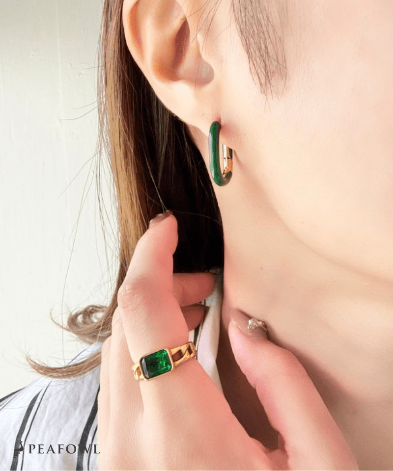 Color Square Hoop Pierce - peafowl