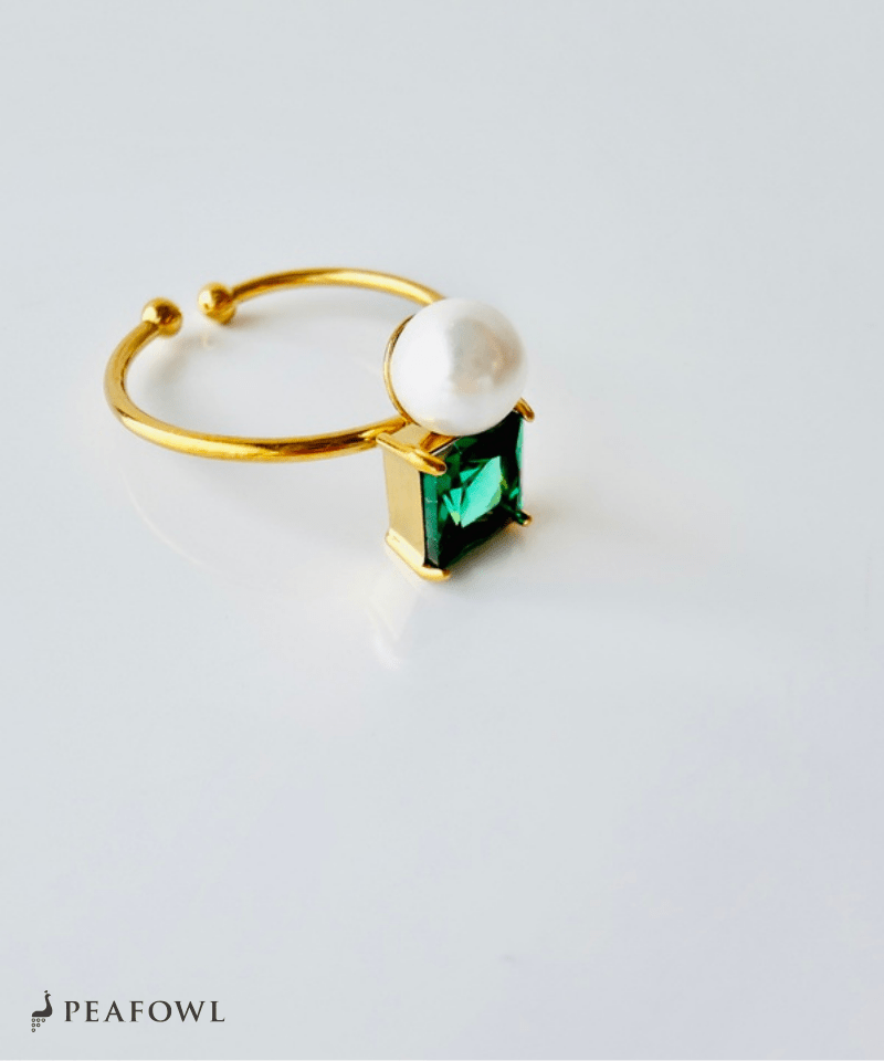 Deep Green Pearl Ring - peafowl