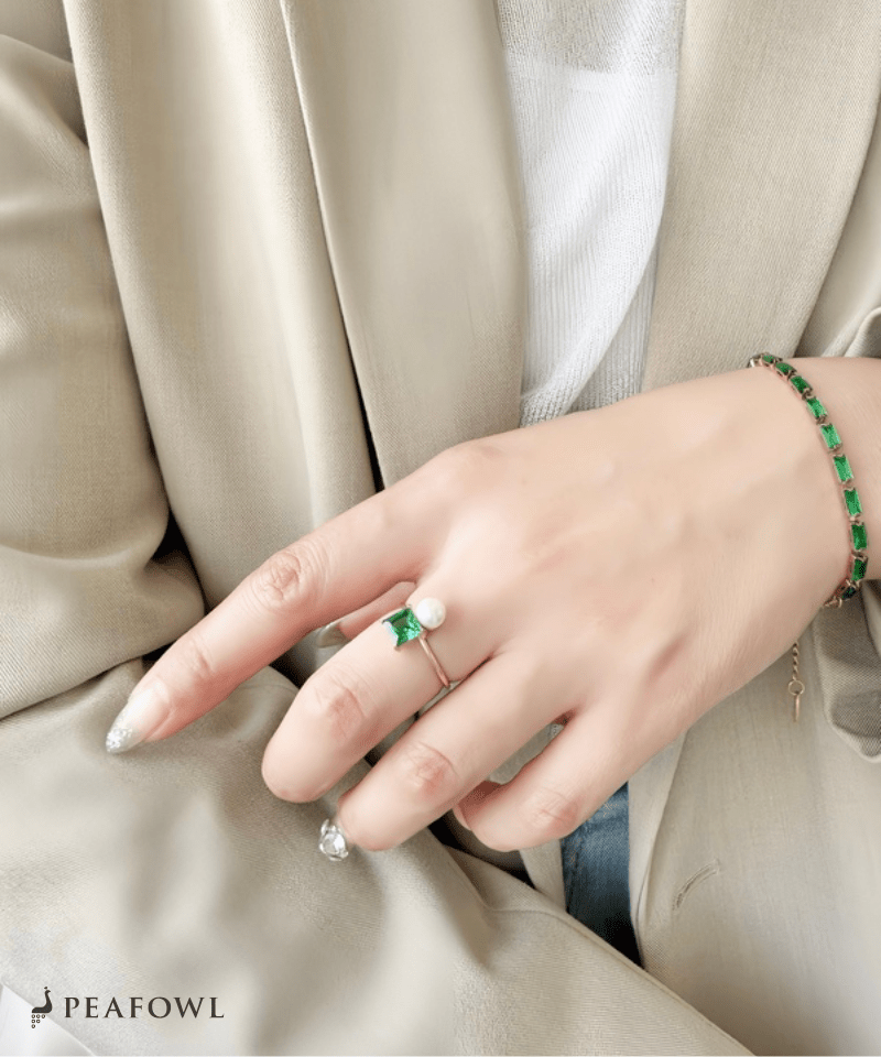 Deep Green Pearl Ring - peafowl