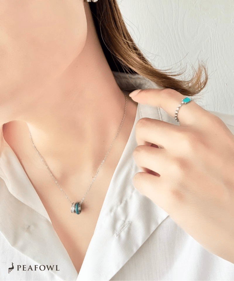 Double Ring Layer Necklace - peafowl