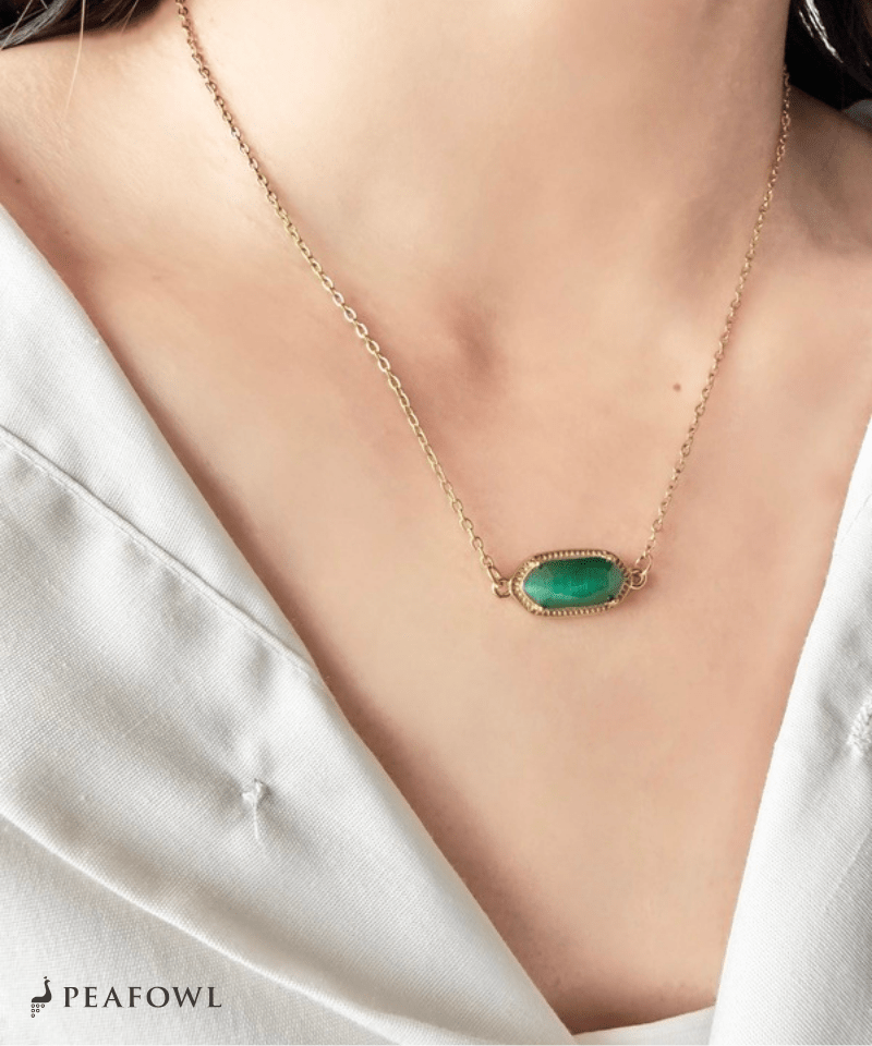 Elegant Claw Crystal Necklace - peafowl