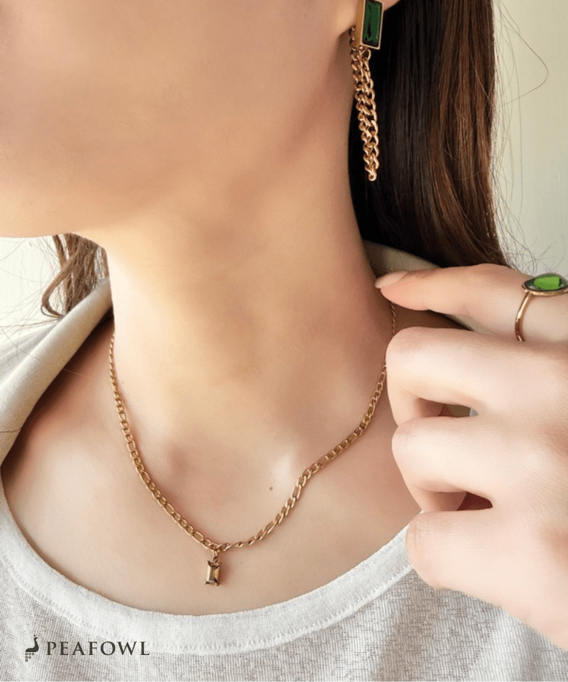 Emerald Grain Figaro Chain Necklace - peafowl