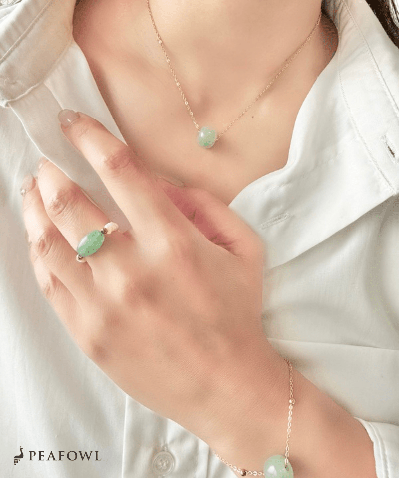 Green Stone Necklace - peafowl