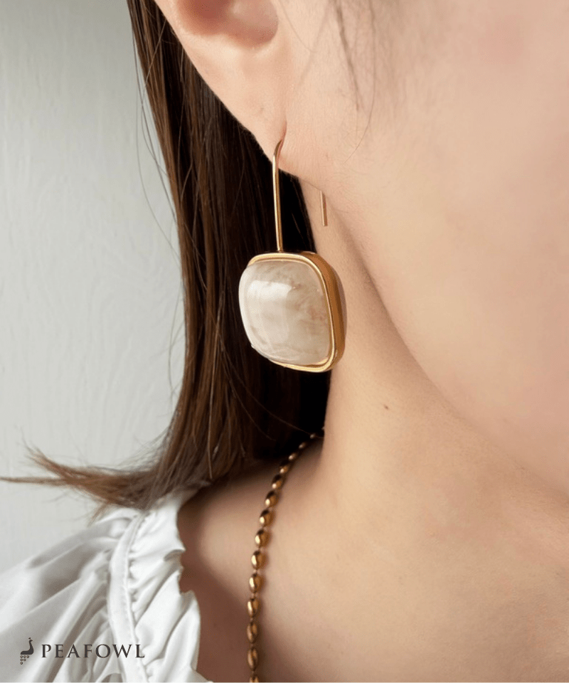 Marble Square Hook Pierce - peafowl