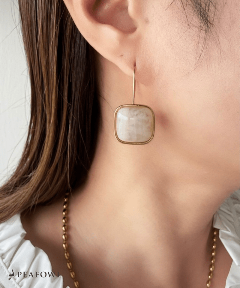 Marble Square Hook Pierce - peafowl