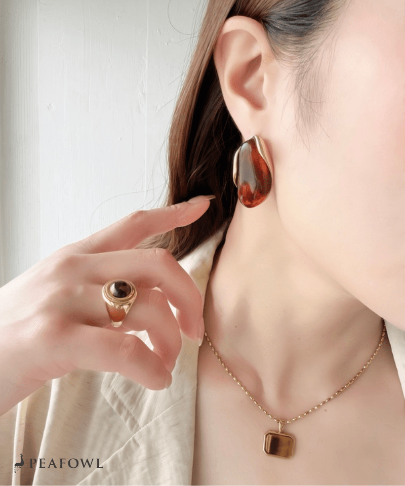 Marble Stone Pierce - peafowl