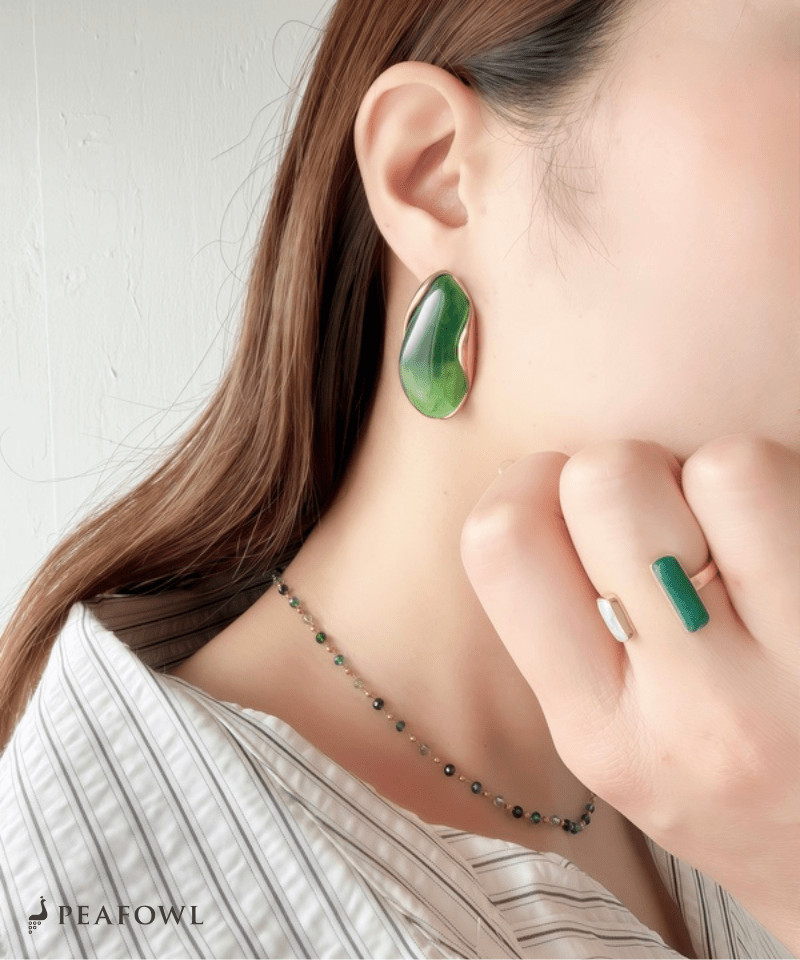 Marble Stone Pierce - peafowl
