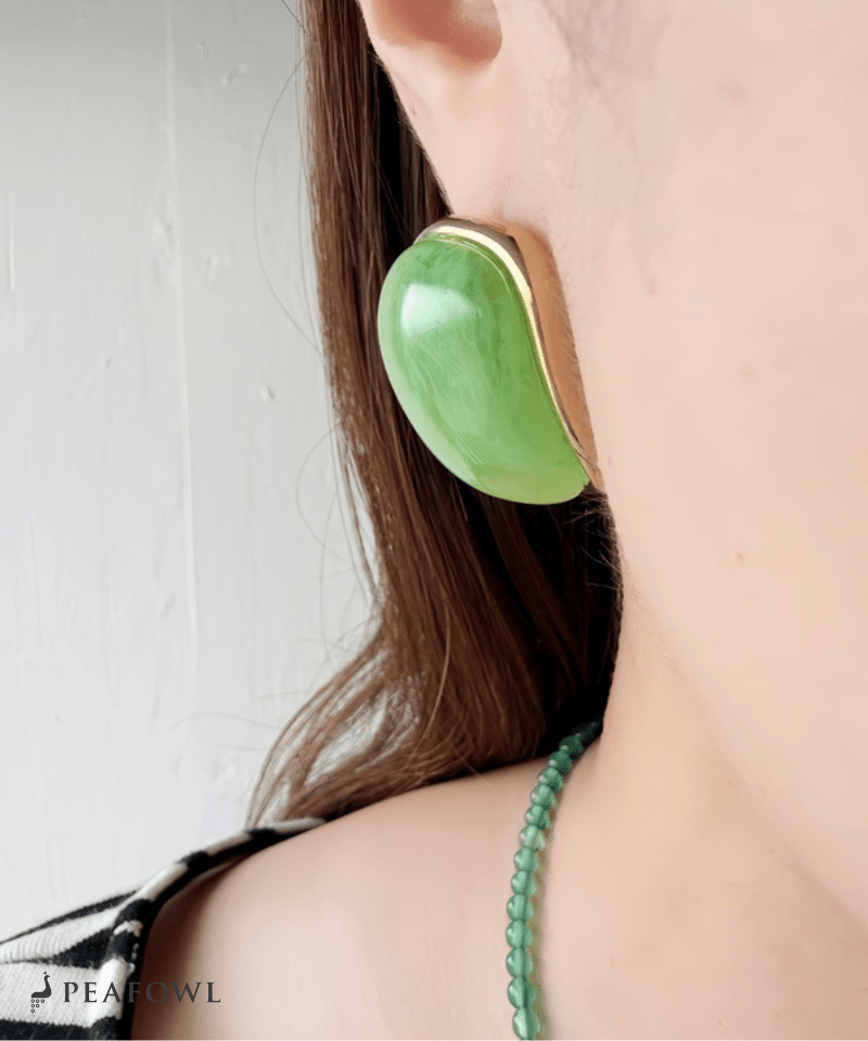 Marble Volume Pierce - peafowl