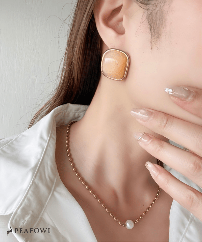 Marble Volume Pierce - peafowl