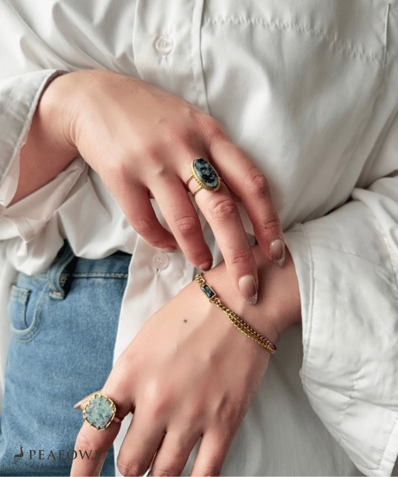 Moss Oval Ring - peafowl
