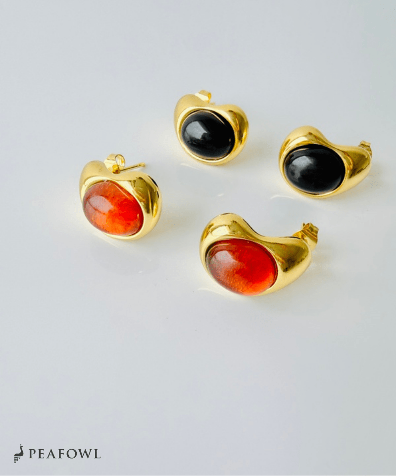 Nuance Oval Pierce - peafowl