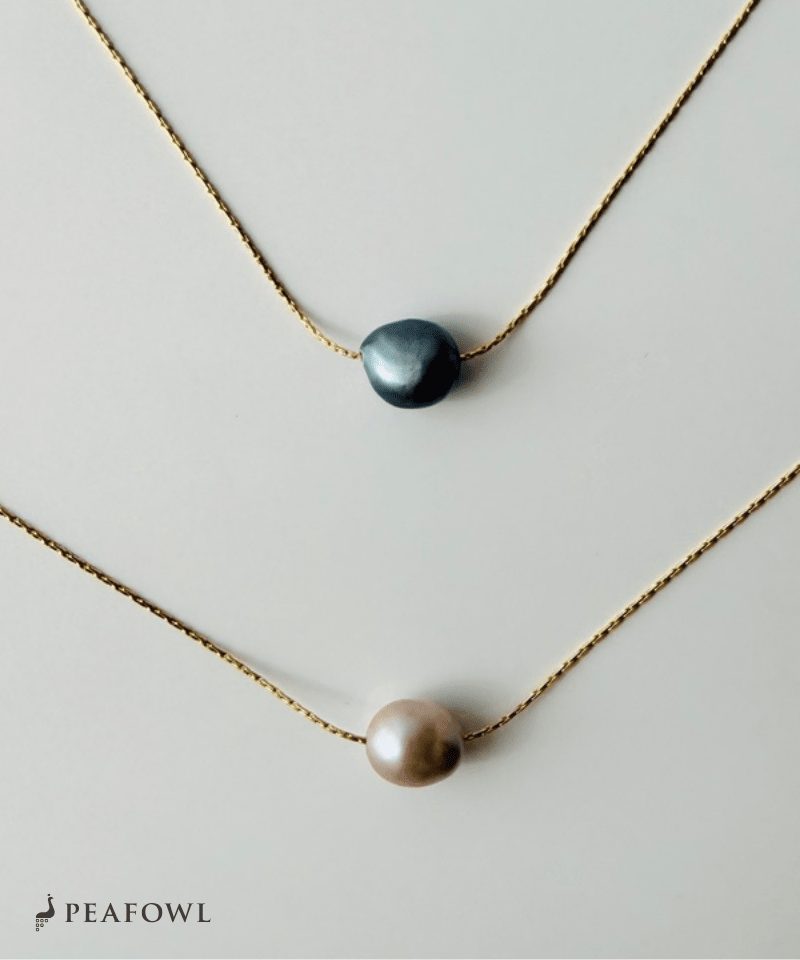 Nuance Pearl Necklace - peafowl